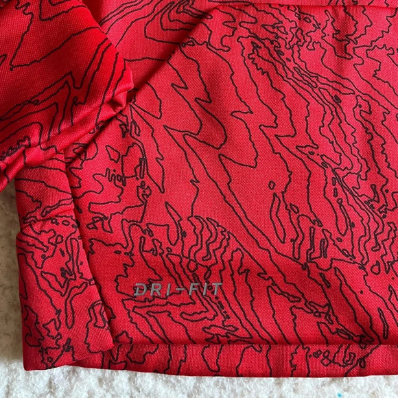 Nike dri fit hooded sweatshirt, black/red. Size 4T - Picture 3 of 6